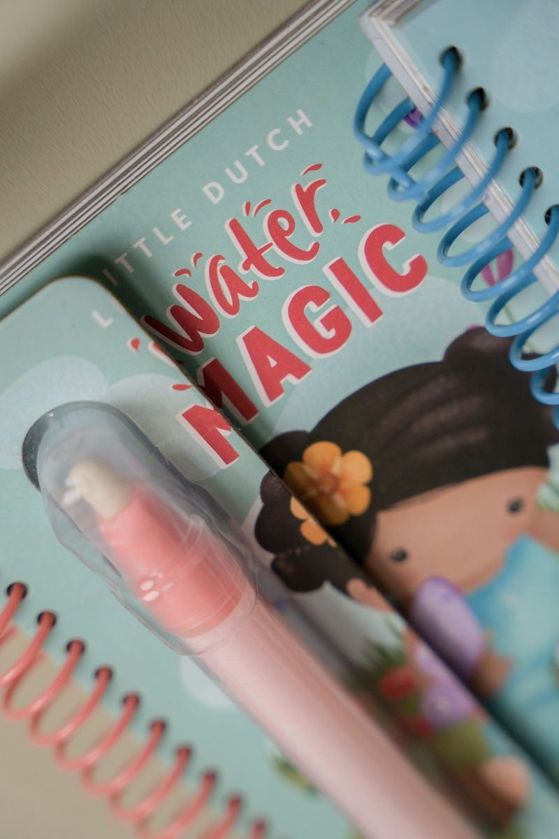 Libro Mágico de Colorear Rosa & Friends