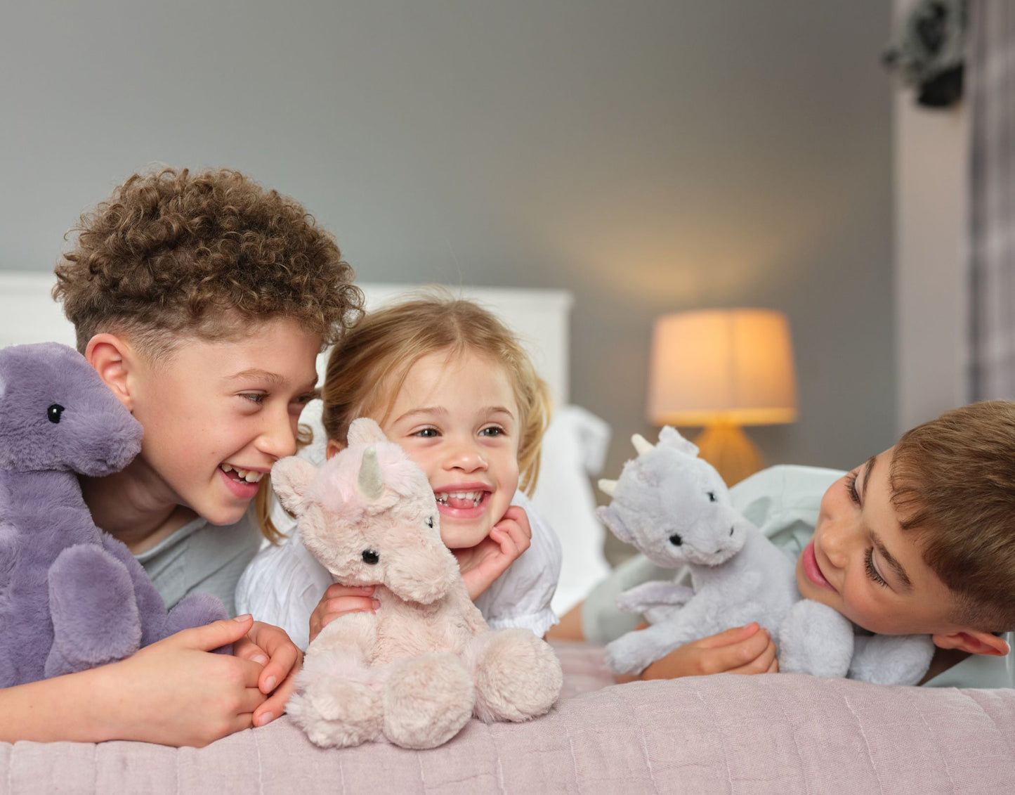 Unicornio de peluche Star rosa tamaño M Charlie Bears